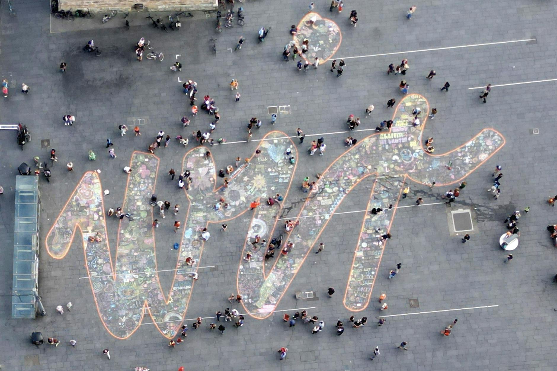 Initiative WIR in Halle an der Saale: Protest gegen die Buchmesse „Seitenwechsel“