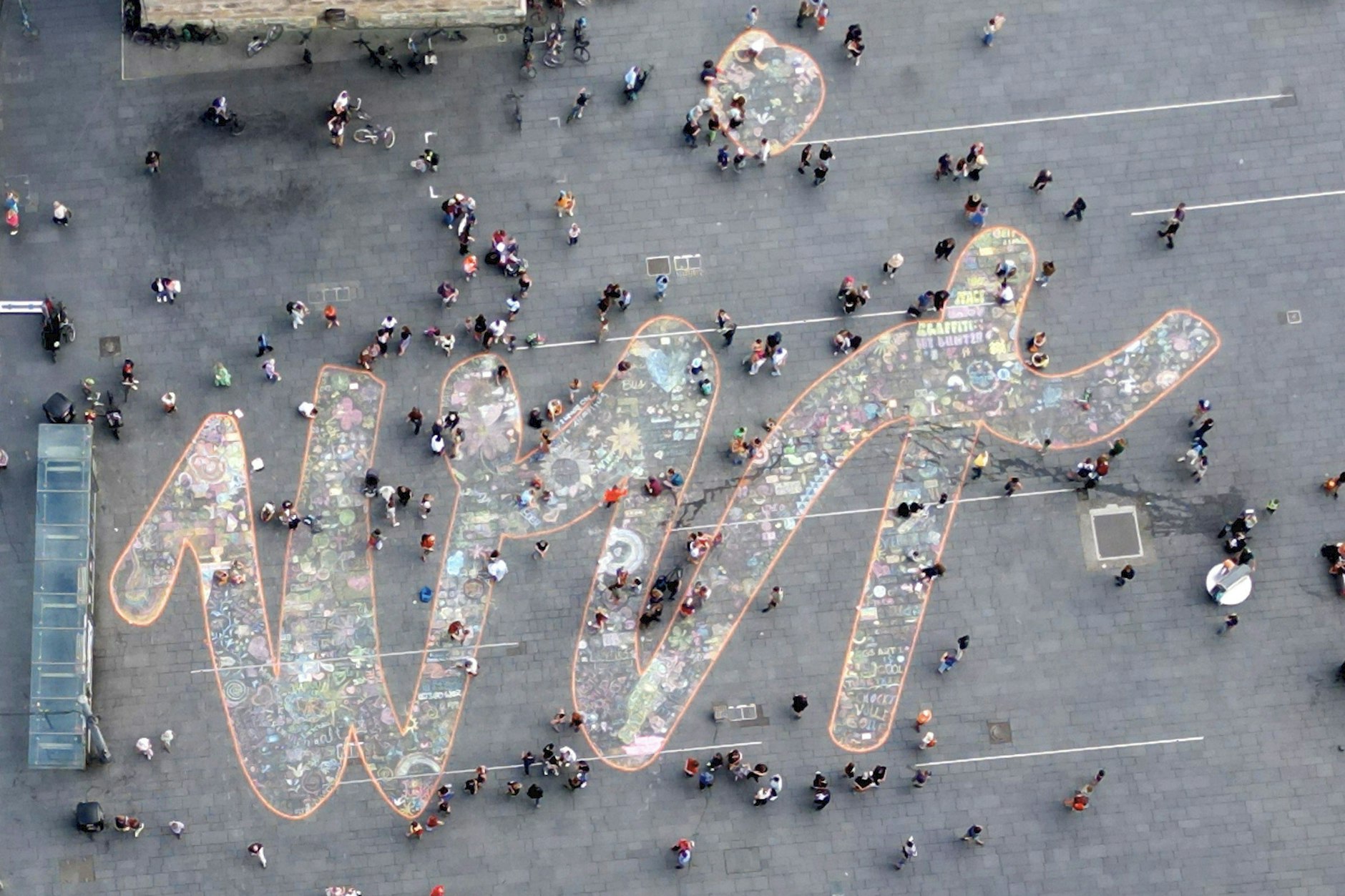 Initiative WIR in Halle an der Saale: Protest gegen die Buchmesse „Seitenwechsel“