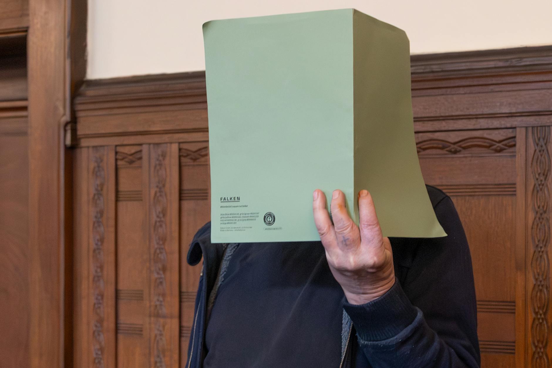 Schockierender Fall: Sohn schubste seine Mutti (91) in den Tod