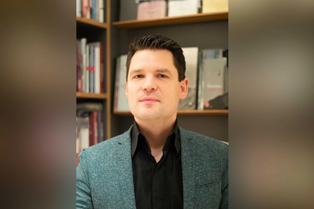 Felix Palent leitet seit 2021 die Buchhandlung in der Knesebeckstraße 11 in Charlottenburg.