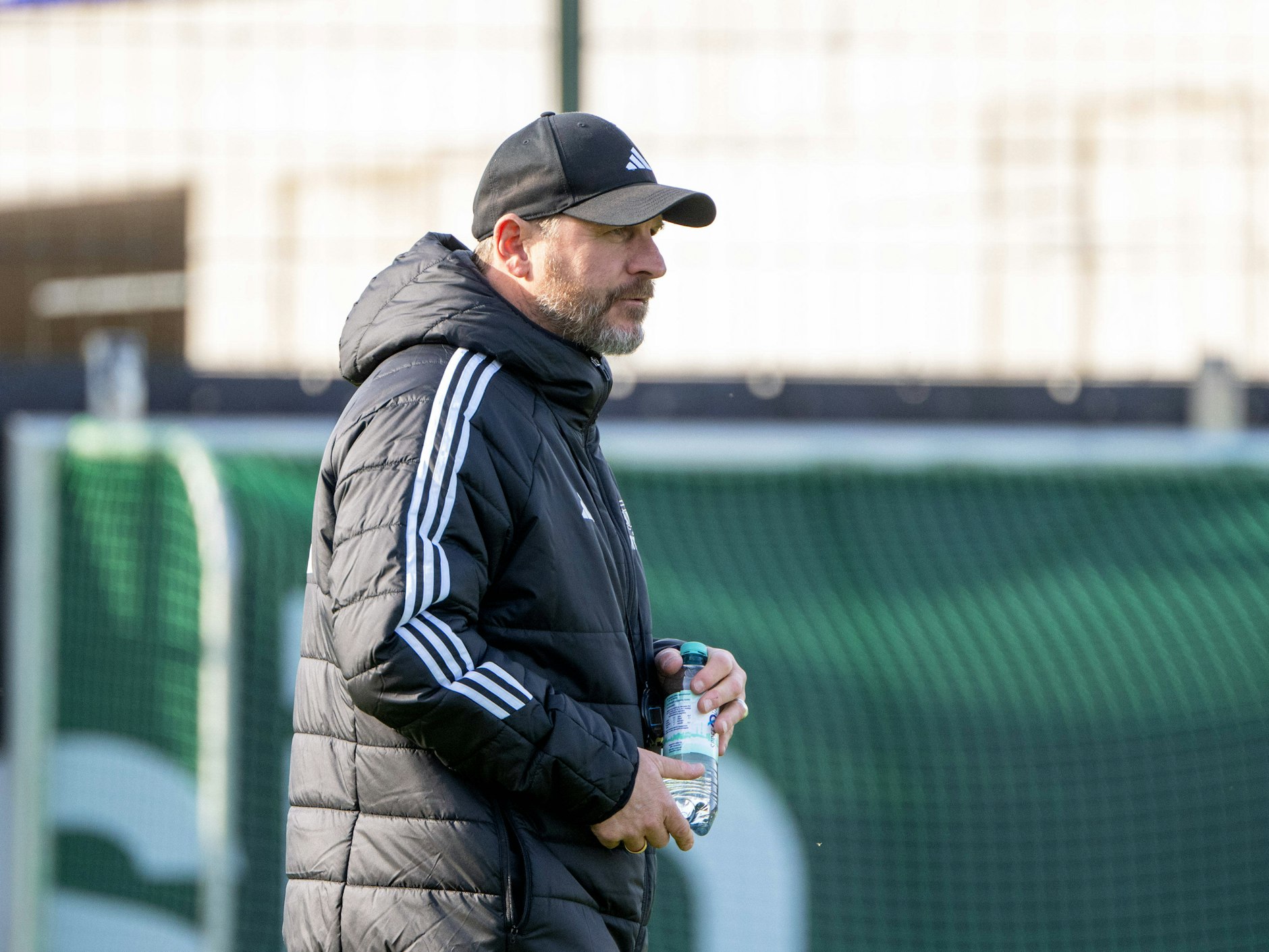 Union-Coach Steffen Baumgart bei der Arbeit. Vorbereitung auf dem Trainingsplatz vor dem Kracher gegen den FC Bayern.