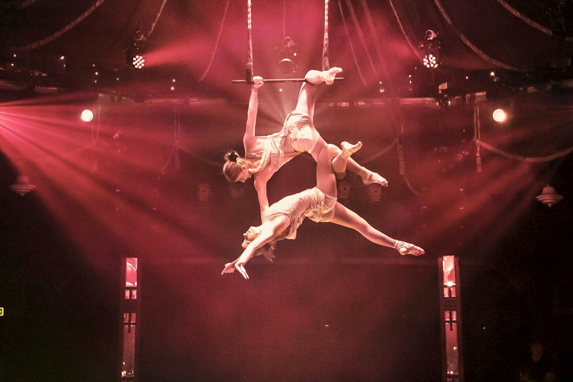 Die neue „Nachtschwärmer“-Palazzo-Show im Spiegelsaal.