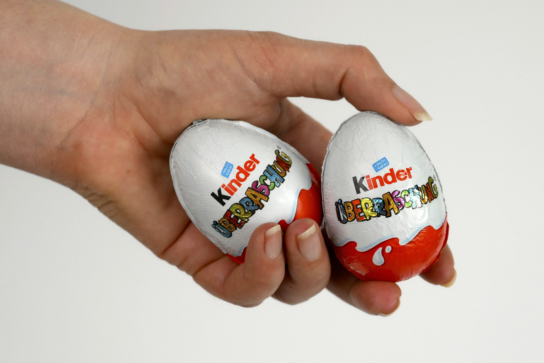 Symbolbild: In Nürnberg fand eine Mutter in einem gesammelten Schokoladen-Ei an Halloween einen Nagel.