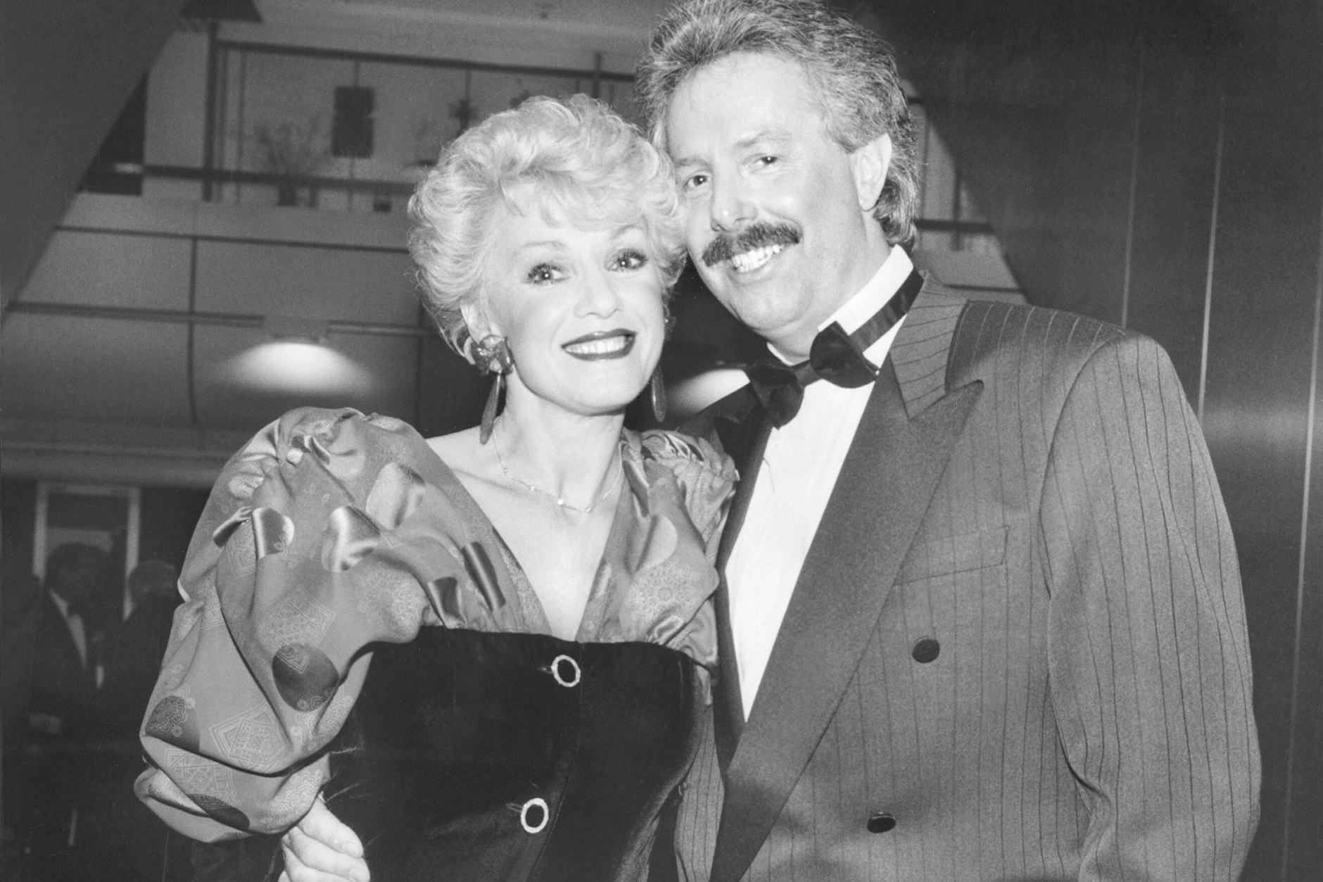 Anita Kupsch mit Ehemann Klaus auf dem Presseball im ICC Berlin, 1989. Zwei Jahre zuvor gab sich das Paar das Jawort.