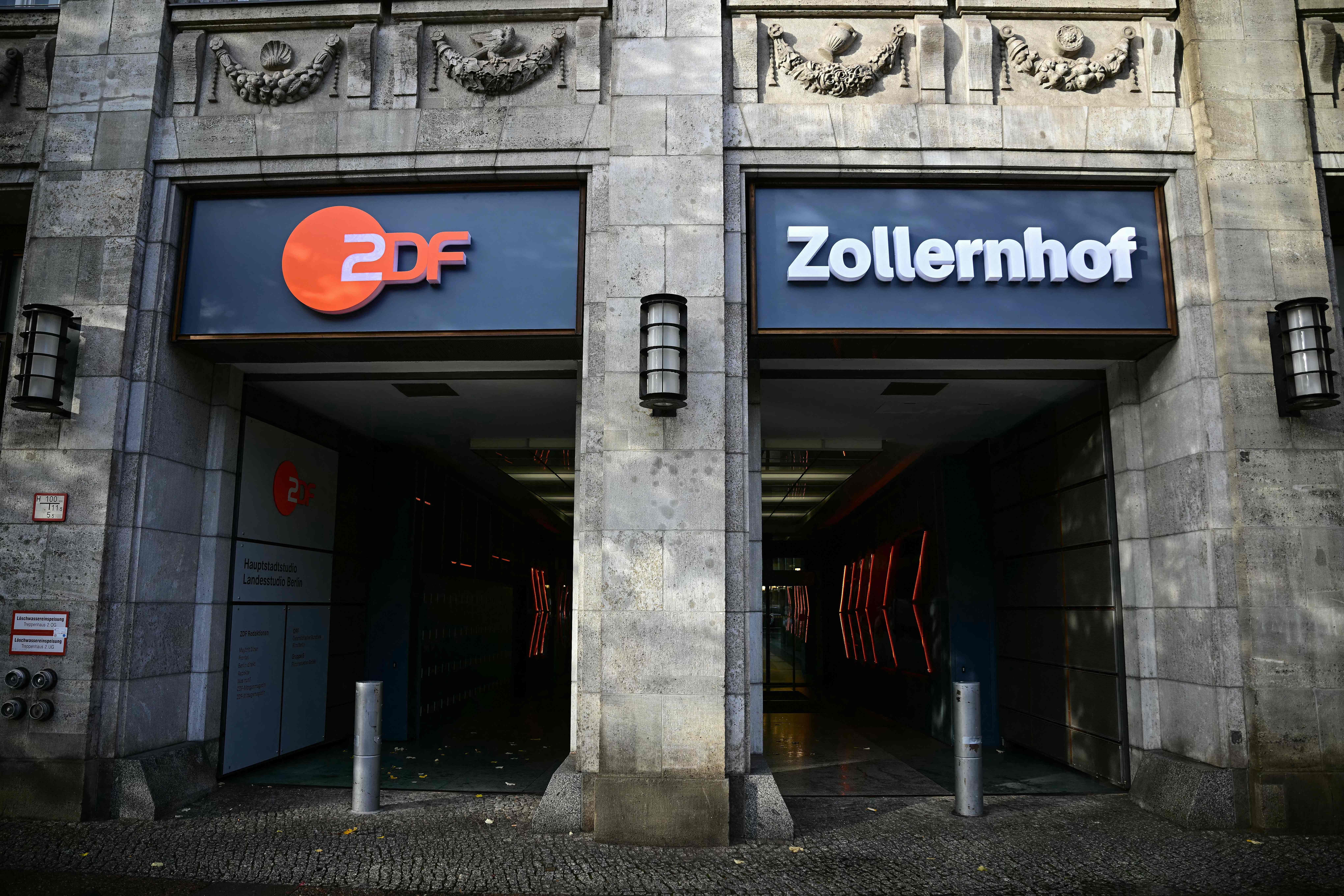 Palästina-Aktivisten besetzen gerade das ZDF-Hauptstadtstudio!