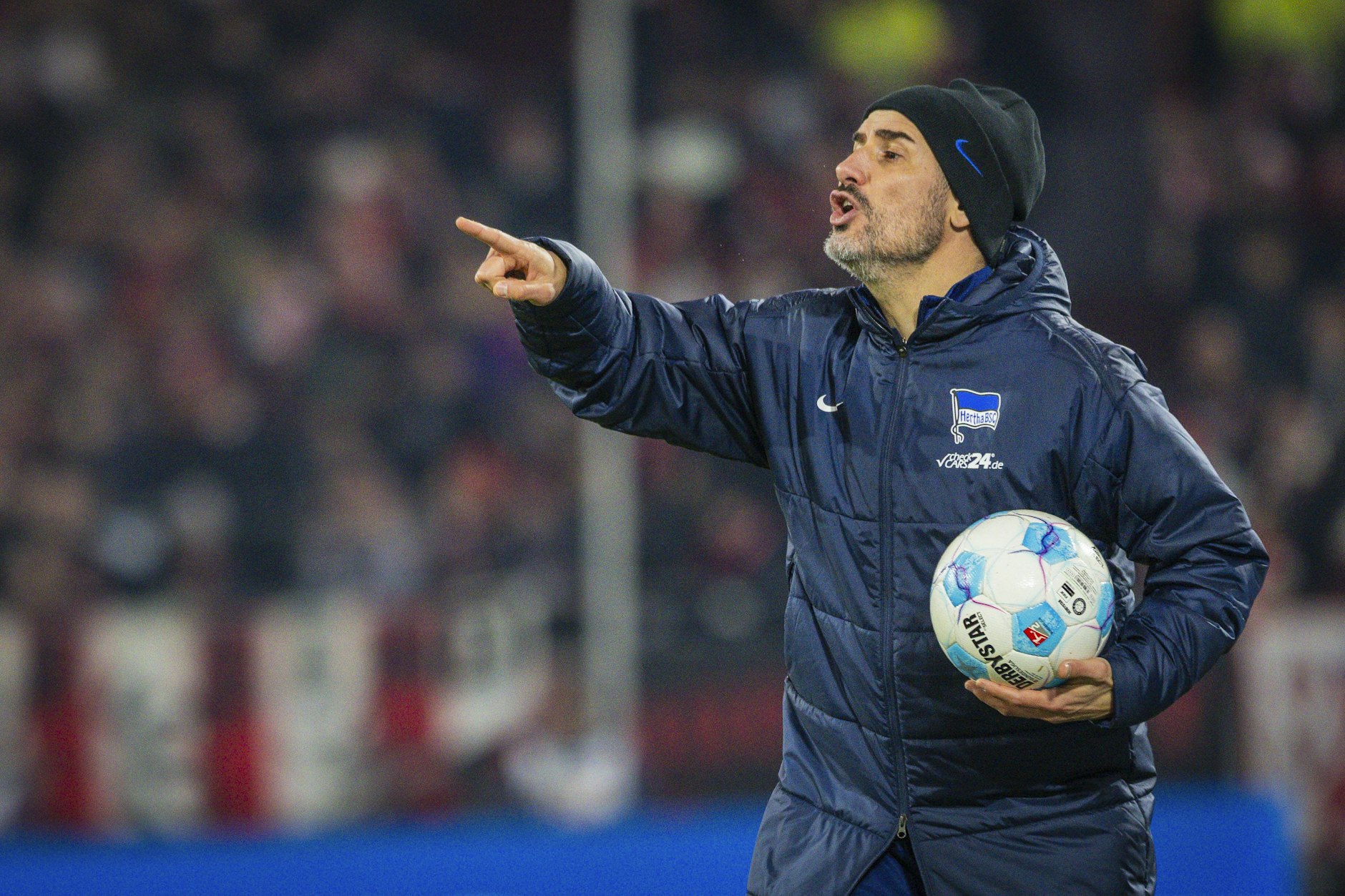 Herthas-Ex-Trainer Cristian Fiel hat eine neue Jobhoffnung. Drittligist Alemannia Aachen ist interessiert