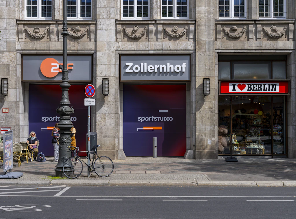 Berlin: Pro-Palestinian activists occupy ZDF capital studio