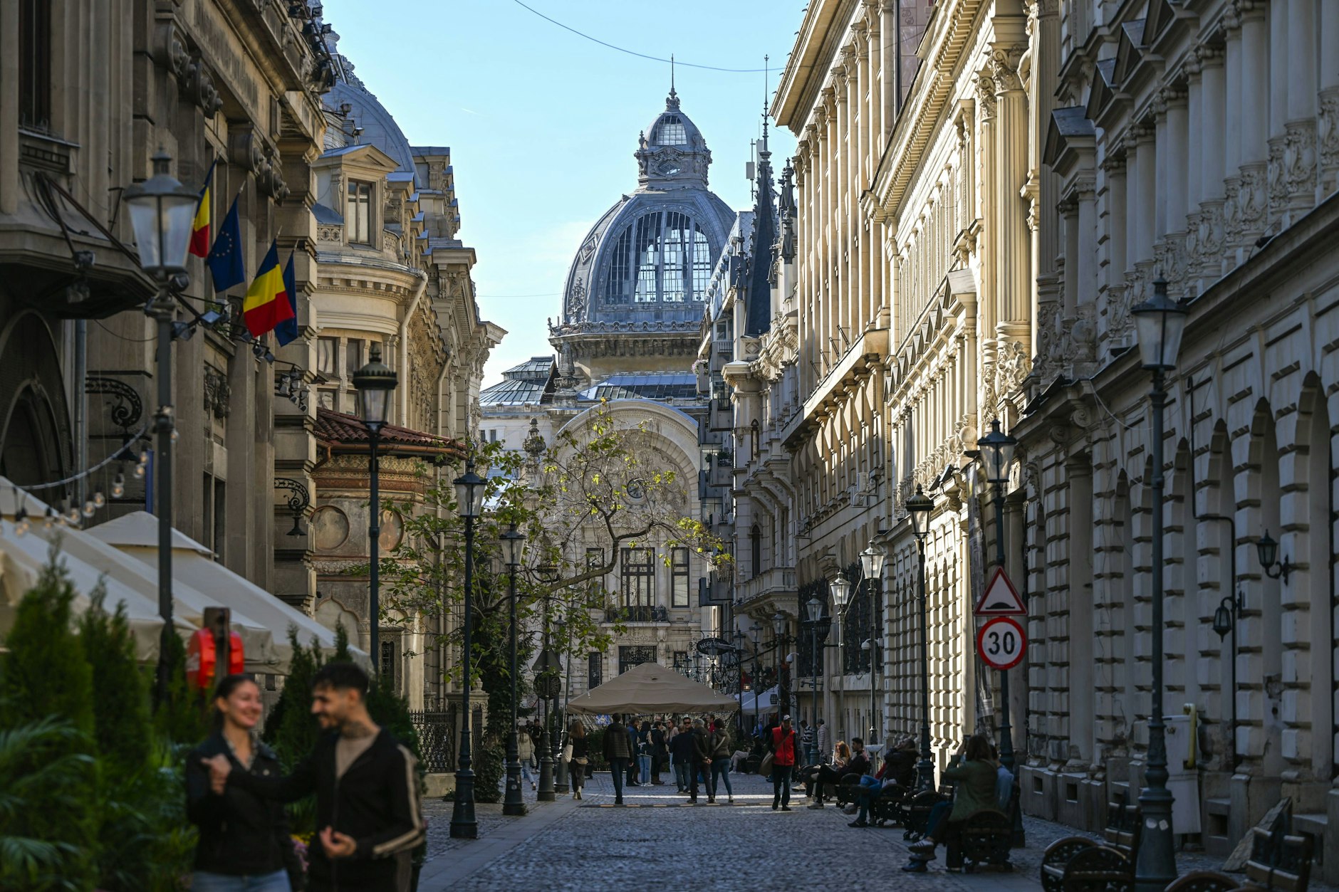 Rumäniens Hauptstadt Bukarest ist mit durchschnittlichen monatlichen Kosten von 877 Euro die günstigste EU-Metropole.
