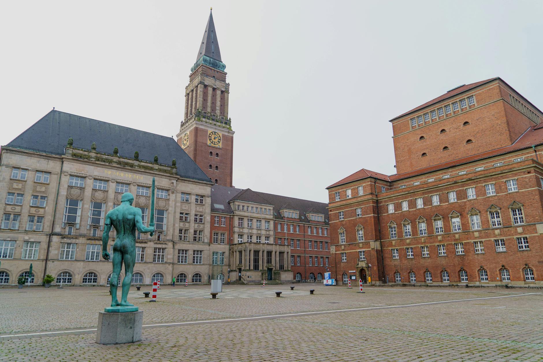 Das Rathaus in Kiel.