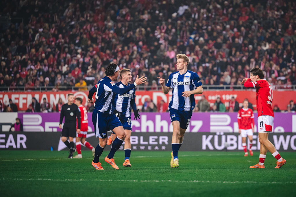 Hertha Berlin galibiyetin ardından zirveye daha da yaklaştı