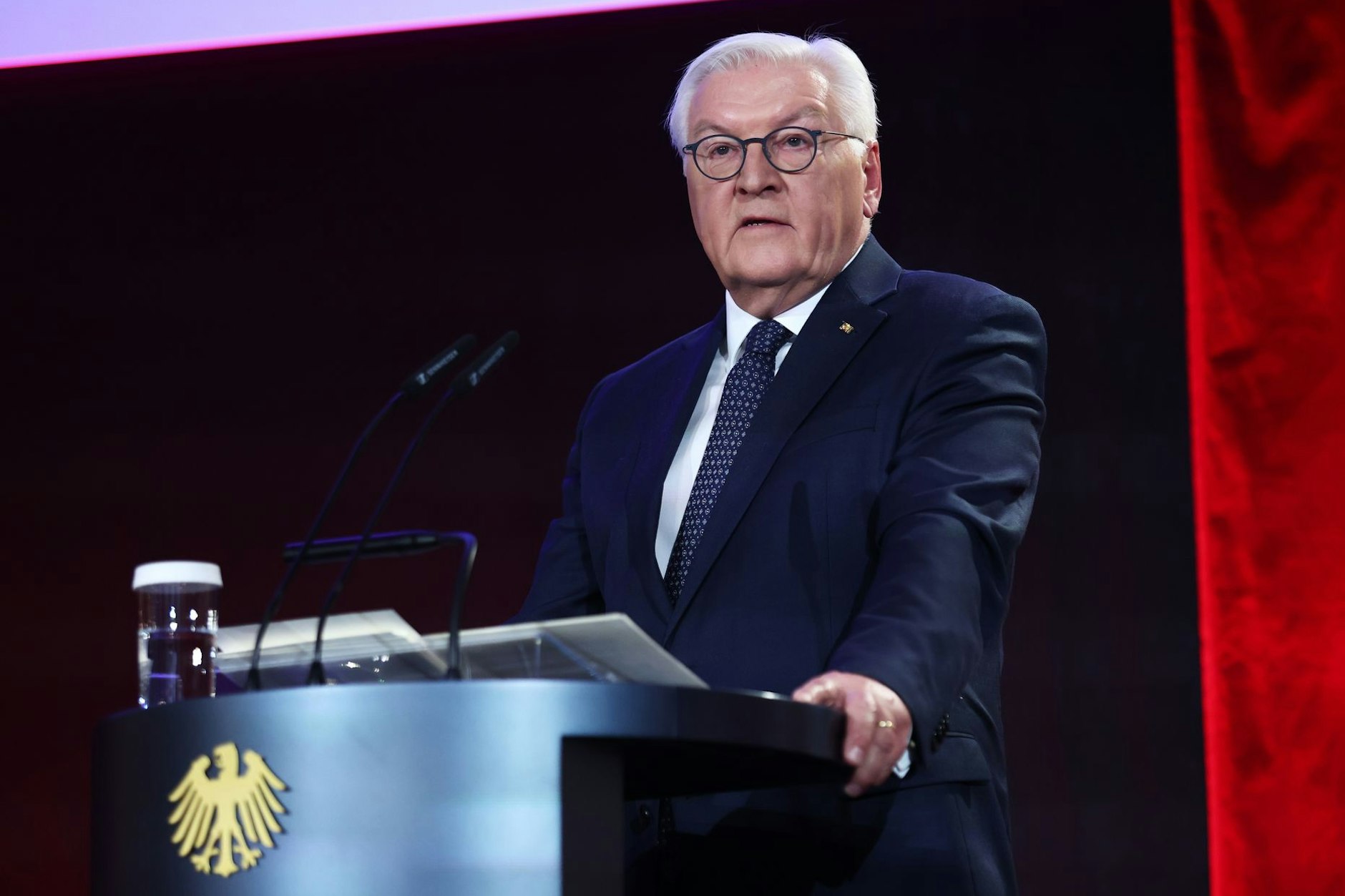 Bundespräsident: Nie waren Demokratie und Freiheit in so großer Gefahr!