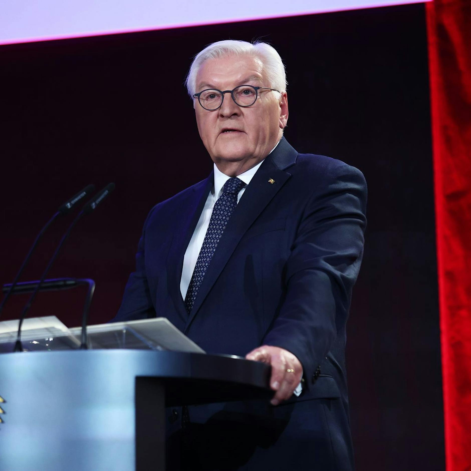 Bundespräsident: Nie waren Demokratie und Freiheit in so großer Gefahr!