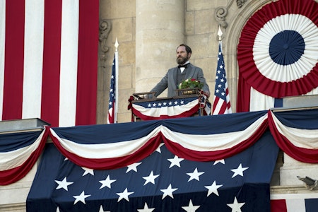 „Death by Lightning“ auf Netflix: Ein Attentat im Zeitraffer