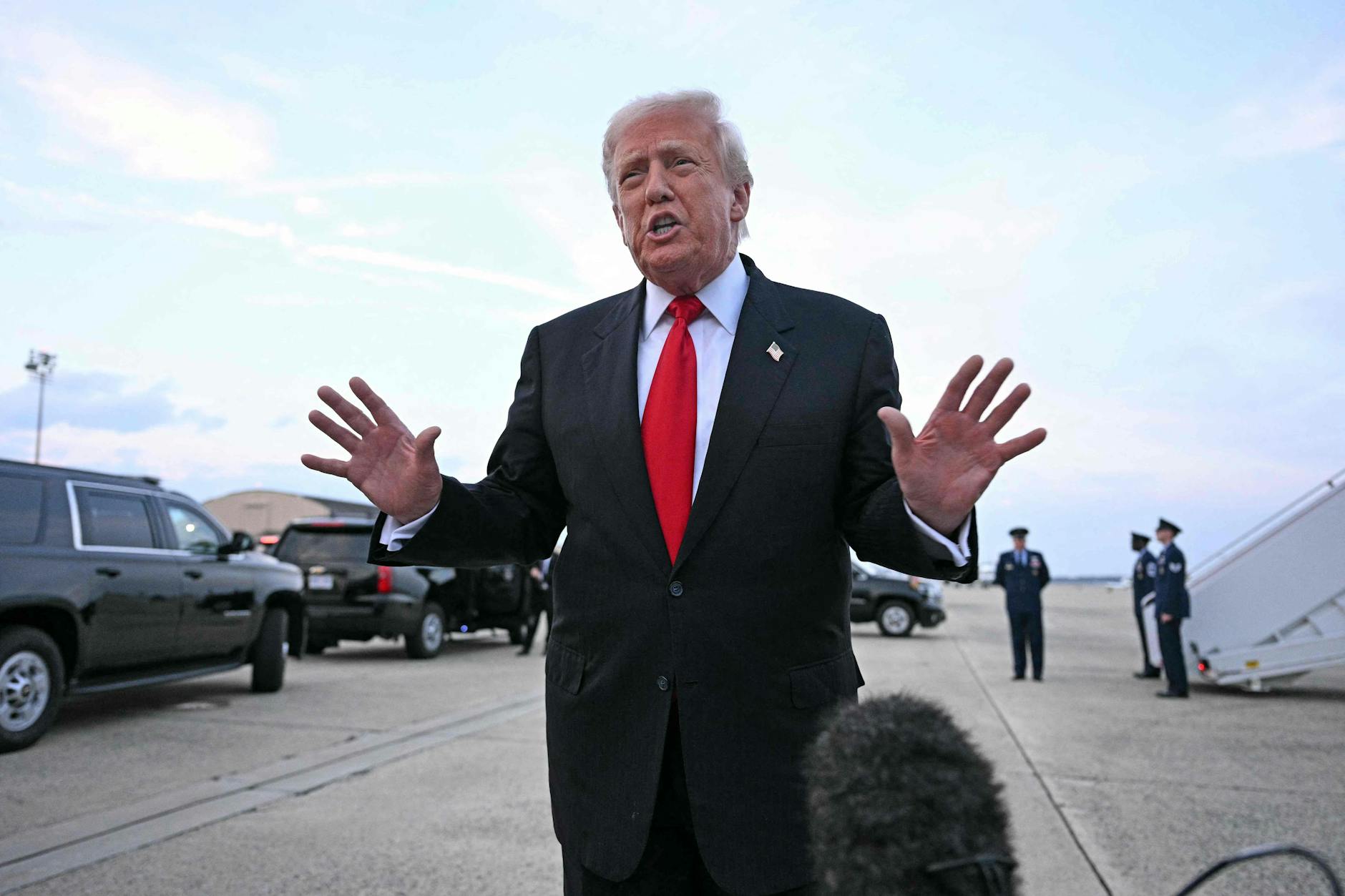 Donald Trump am 9. November auf dem Luftwaffenstützpunkt Andrews in Maryland