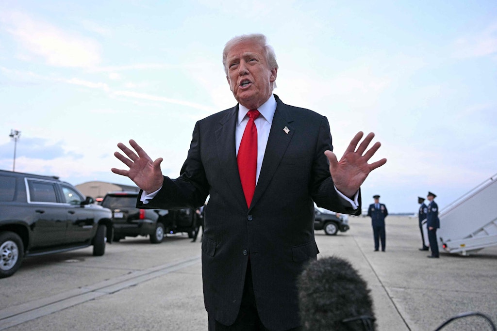 Trump breaks the Democrats' resistance