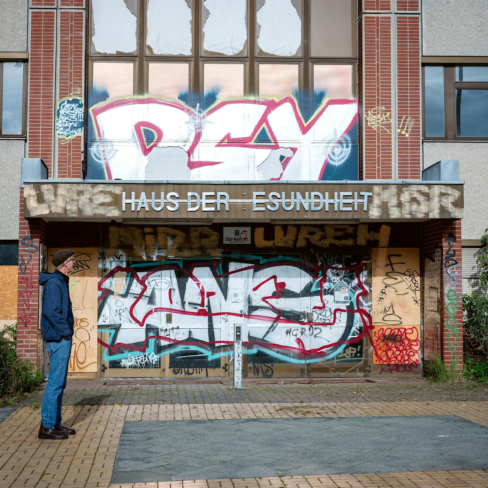 Einstige Poliklinik vergammelt in Hellersdorf: „Das treibt die Bürger zur AfD“