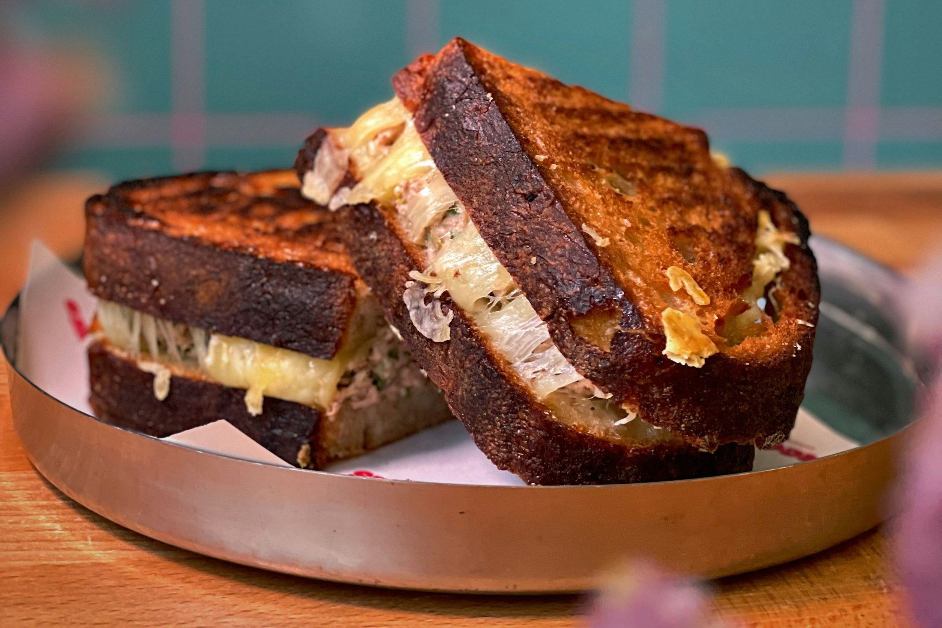 Zum Reinlegen: das Grilled Cheese Sandwich ist eine komplette Mahlzeit