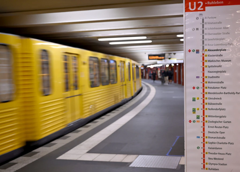 İnşaat çalışmaları hakkında önemli bilgi: U2 haftalarca kesintiye uğradı