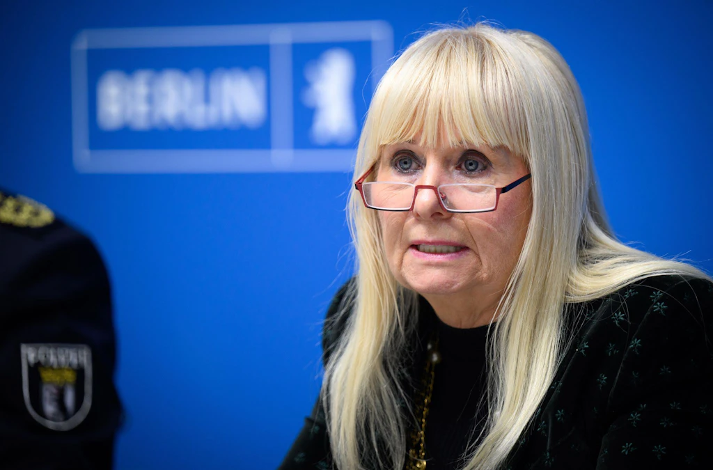 Berlins Innensenatorin Iris Spranger: „Es werden Pyrotechnik-Verbotsbereiche eingerichtet“