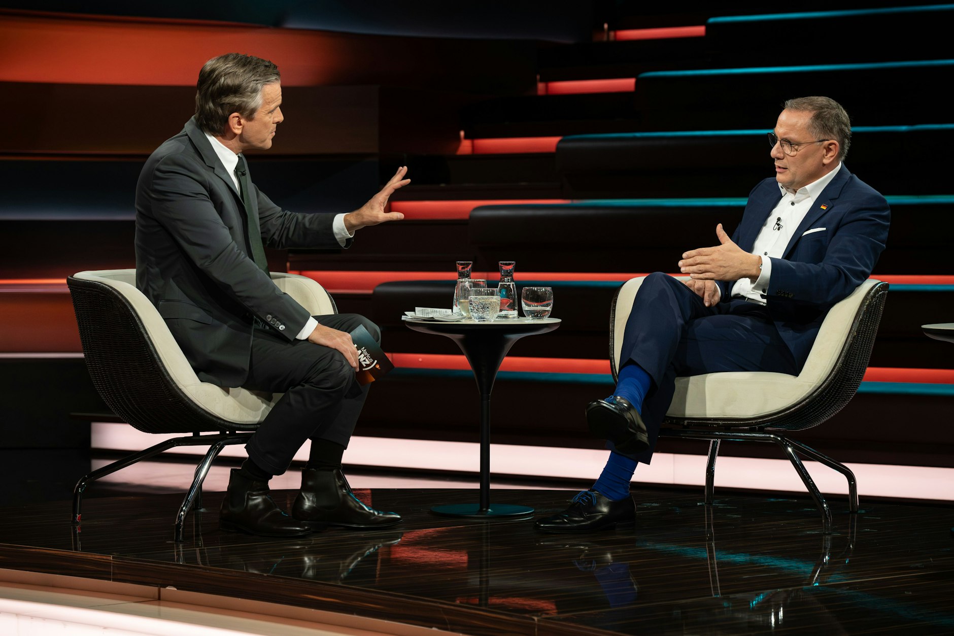 Markus Lanz ließ nicht locker, reagierte teilweise fassungslos auf die Aussagen von AfD-Chef Tino Chrupalla.