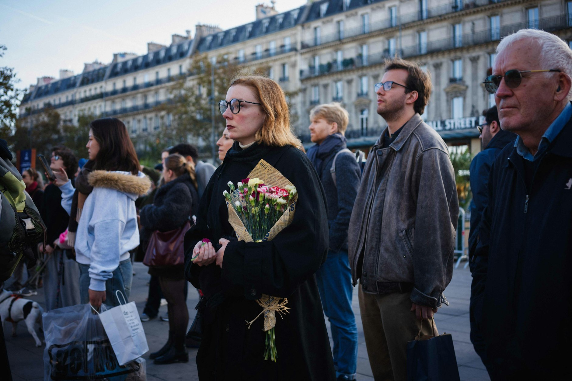 Vor zehn Jahren sind 130 Menschen bei verschiedenen Anschlägen im Pariser Stadtgebiet getötet worden.