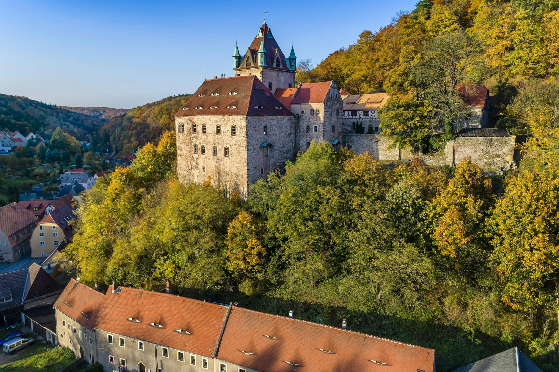 Schloss Kuckuckstein in Liebstadt, Sachsen: Schöne Landschaften und große demografische Probleme prägen Ostdeutschland.