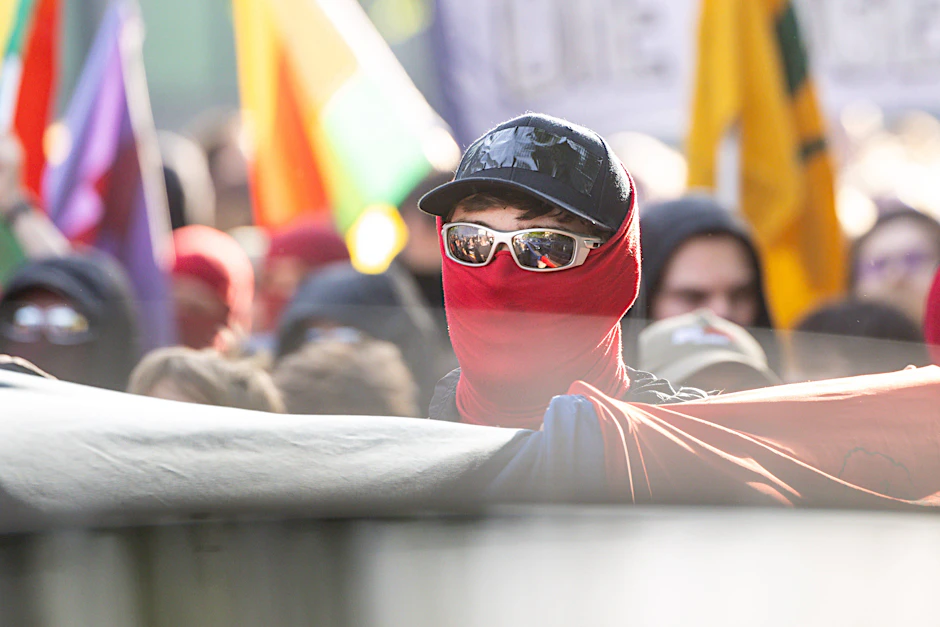 Die USA will die „Antifa Ost“ als sogenannte ausländische Terrororganisation einstufen.