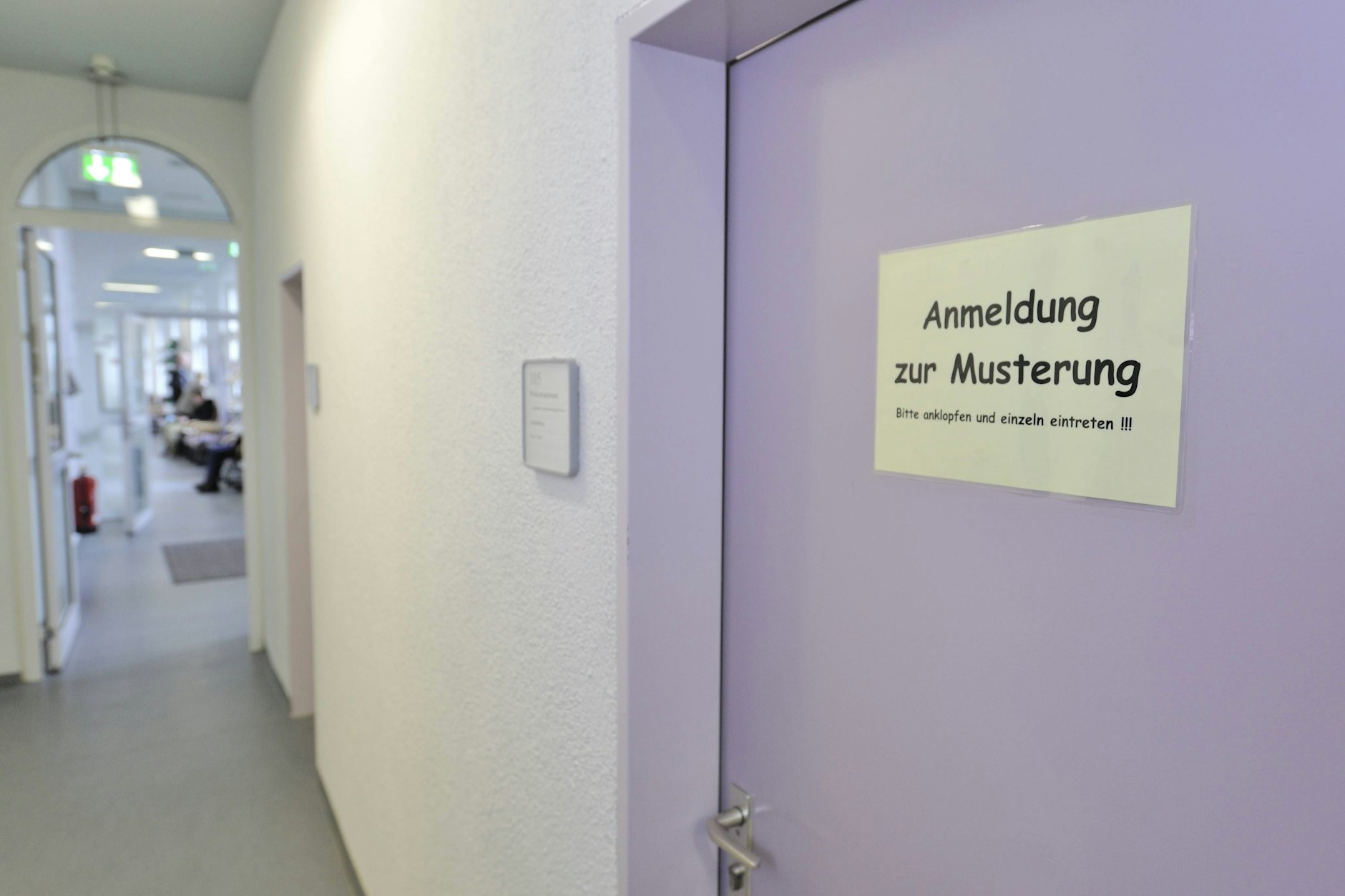 Künftig werden junge Männer wieder beim Kreiswehrersatzamt gemustert.