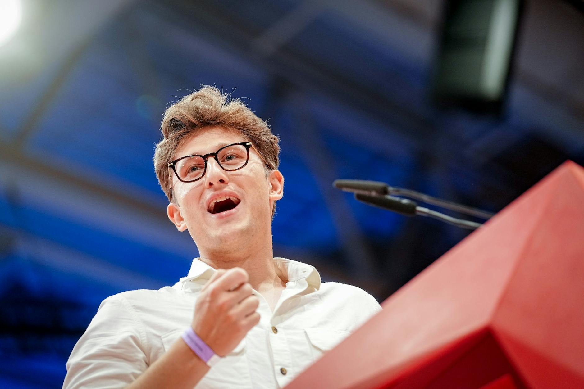 Philipp Türmer, Bundesvorsitzender der Jusos, spricht beim SPD-Bundesparteitag.