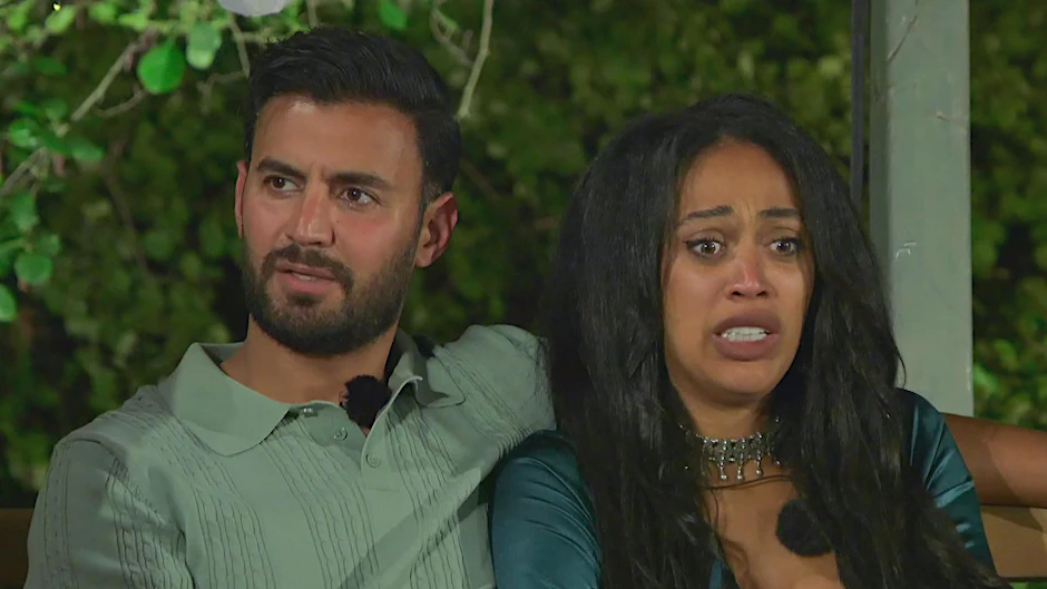Sarah Joelle und Ersin im „Sommerhaus der Stars“.