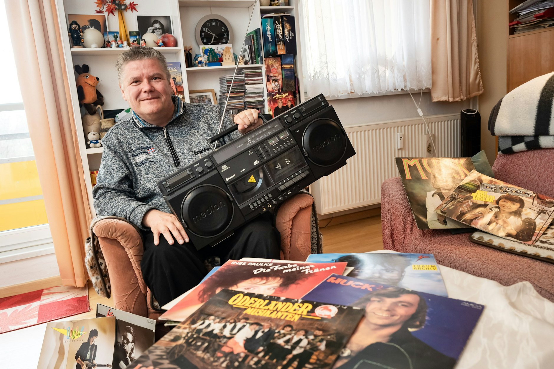 Schlager-Fan Heiko Sander im Gebühren-Boykott: DDR-Stars kann er schon lange nicht mehr im Radio hören. Zum Glück hat er noch ihre Schallplatten.