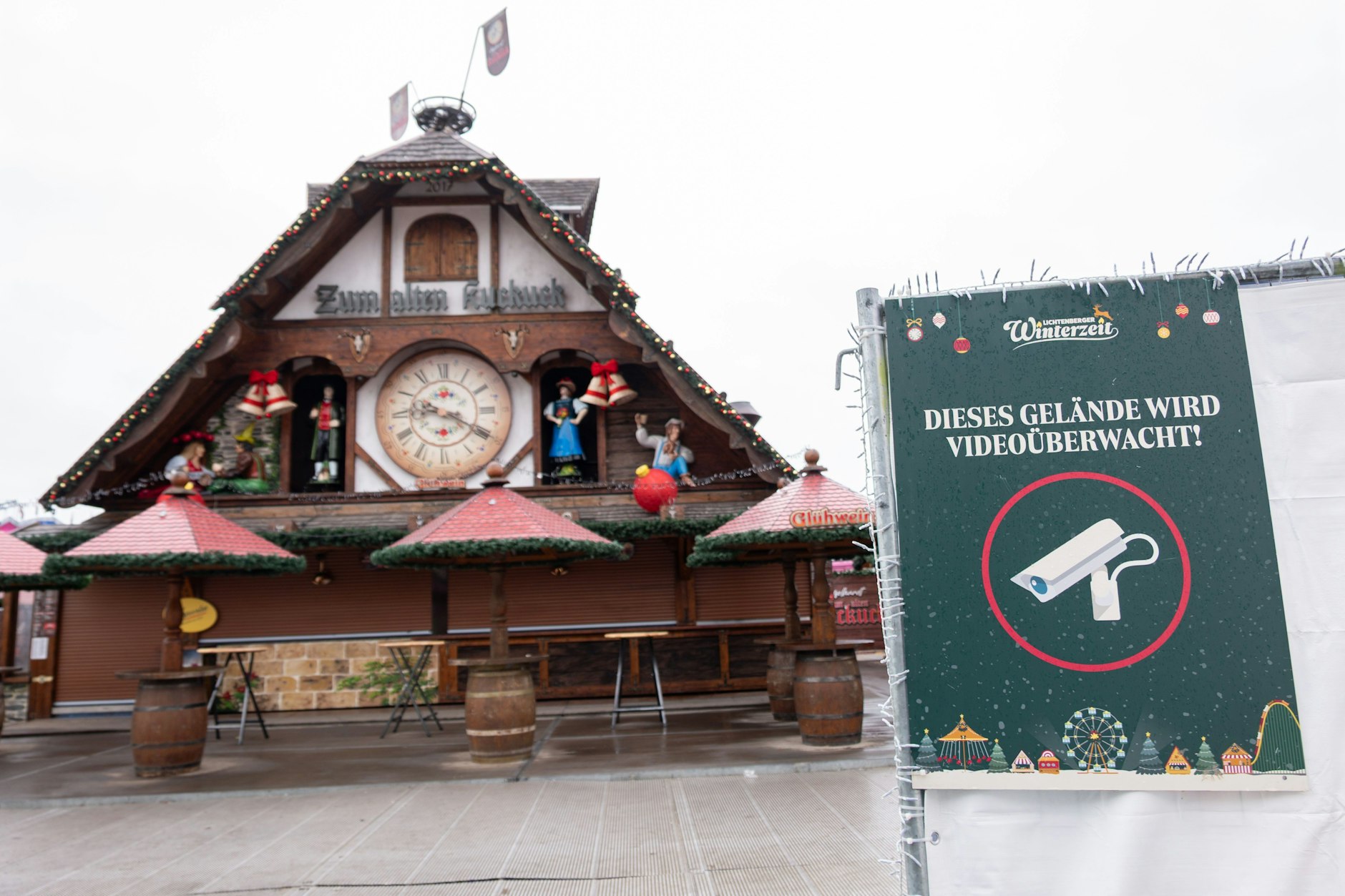 Sicherheitsmassnahmen am Lichtenberger Winterzeit in Berlin.