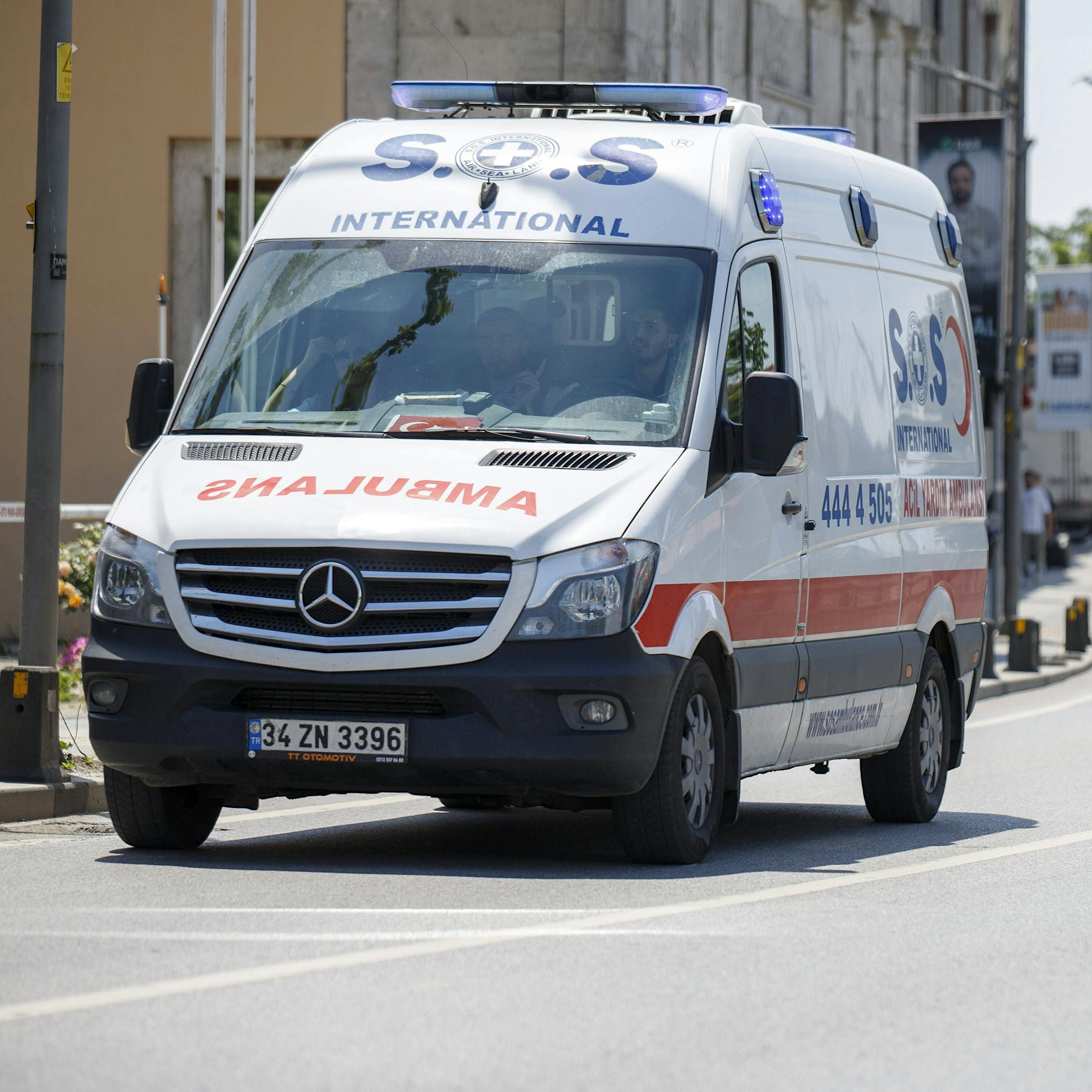 Sie aßen Muscheln: Mutter und zwei Kinder aus Hamburg sterben im Familienurlaub!