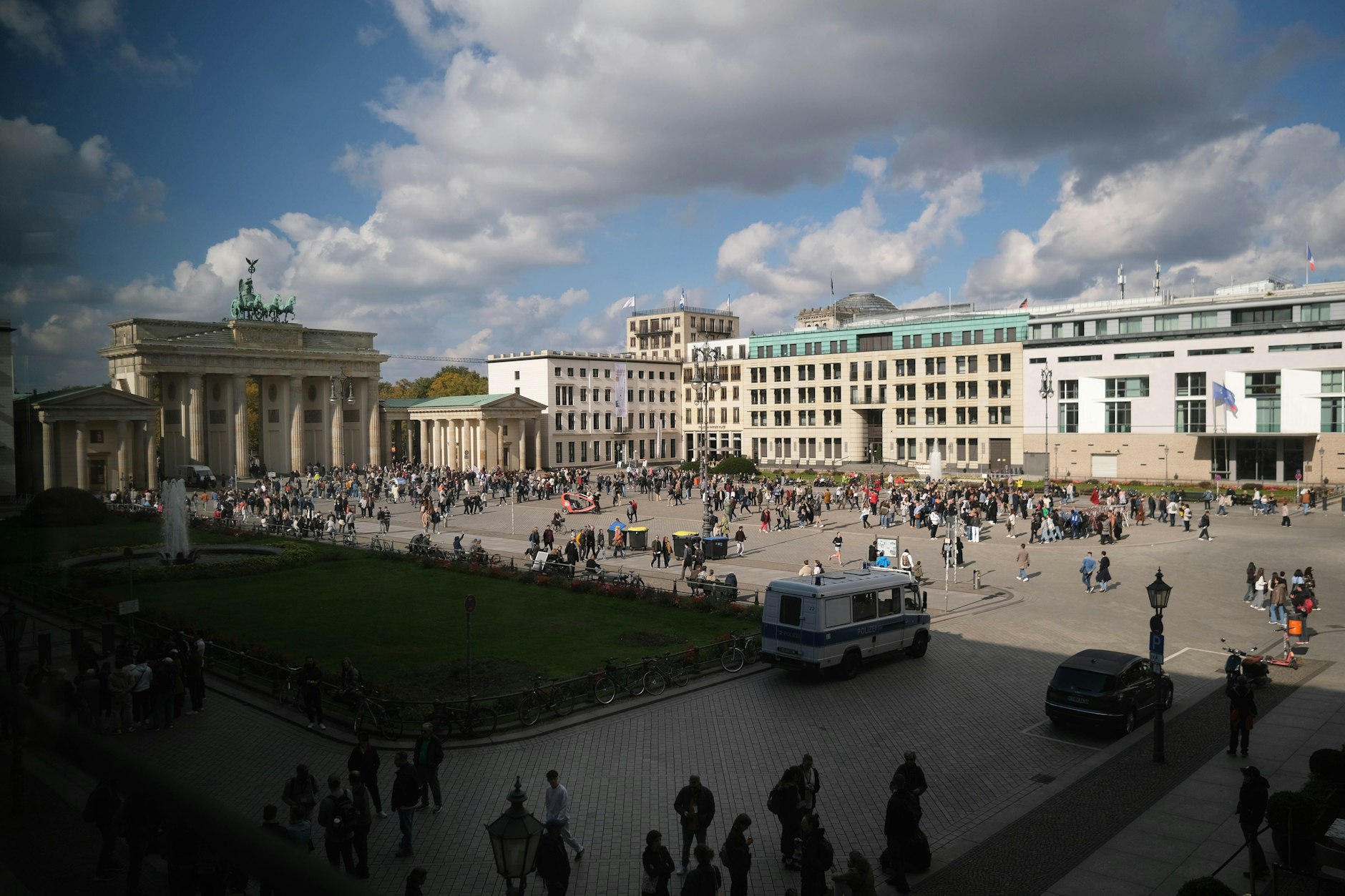Der Pariser Platz ist Berlins beliebtester Ort für Veranstaltungen und Demonstrationen