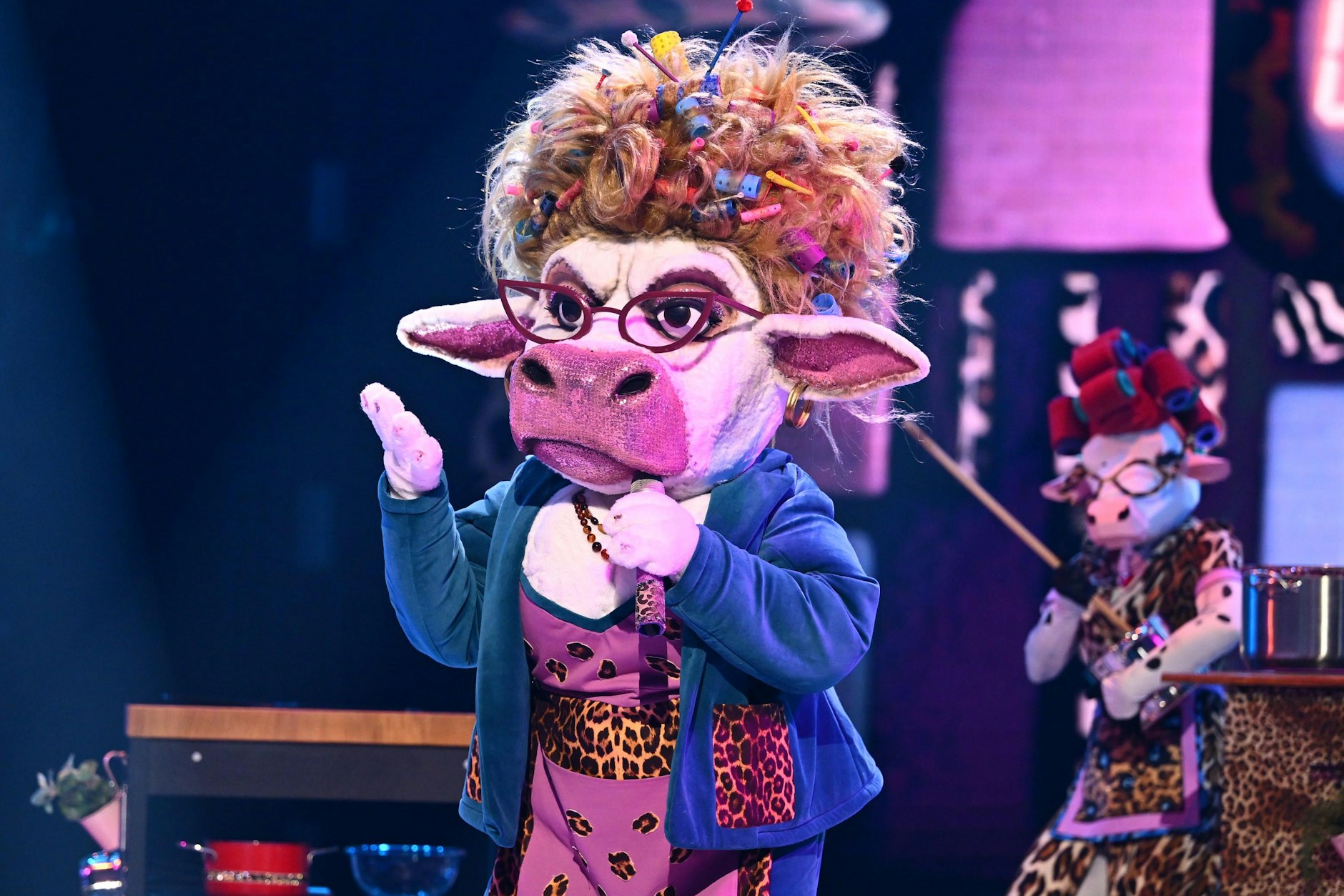 „Masked Singer“ enttarnt: Sie ist Kuh Muuhnika – Fans liegen falsch!