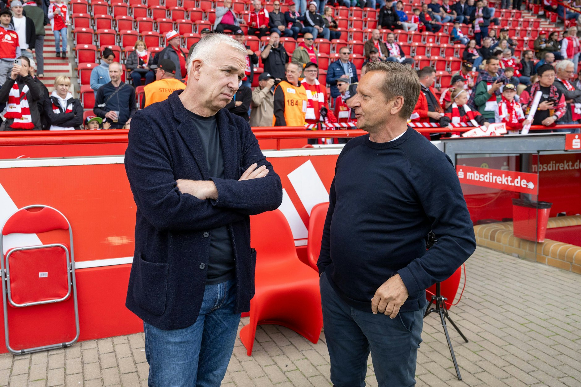 Präsident Dirk Zingler (l.) und Manager Horst Heldt droht beim 1. FC Union ein finanzielles Fiasko. 