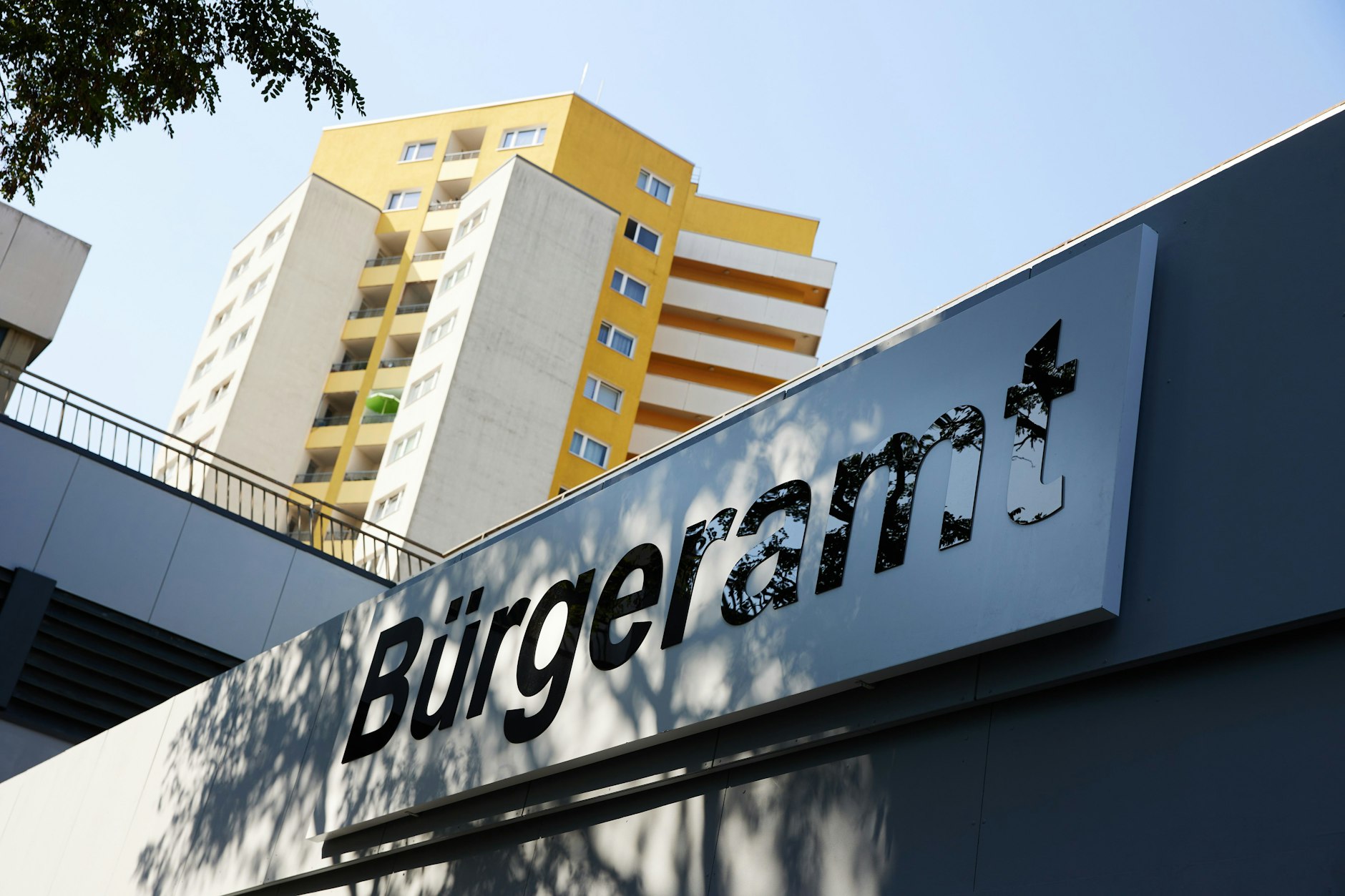 Auf einen Termin beim Bürgeramt mussten die Berlinerinnen und Berliner oft lange warten. Das soll sich nun ändern.