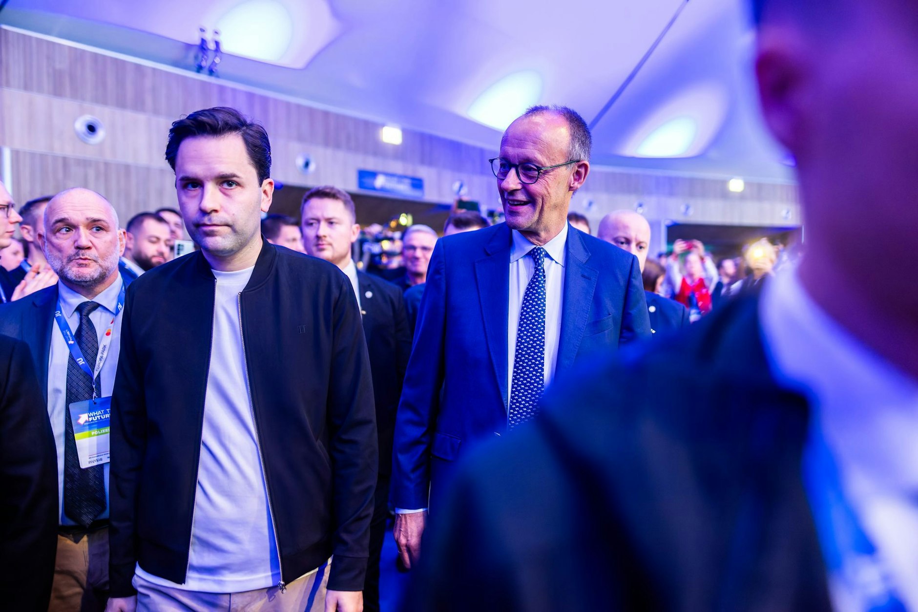 Ein Bild sagt mehr als tausend Worte: Bundeskanzler Friedrich Merz und Johannes Winkel, der Chef der Jungen Union.