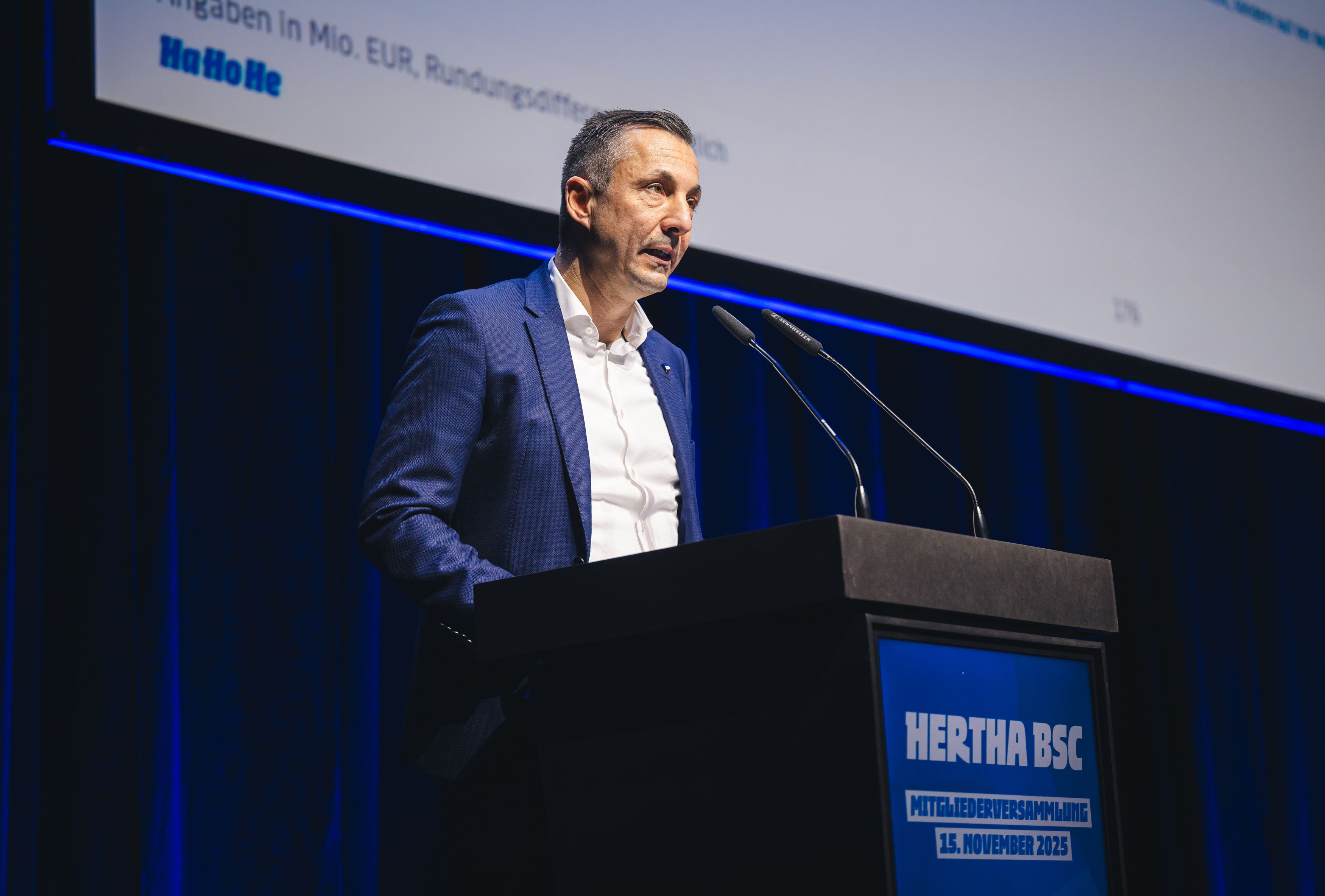 „Halbe Milliarde Verlust in sechs Jahren“: Finanzboss präsentiert Hertha-Horrorzahl