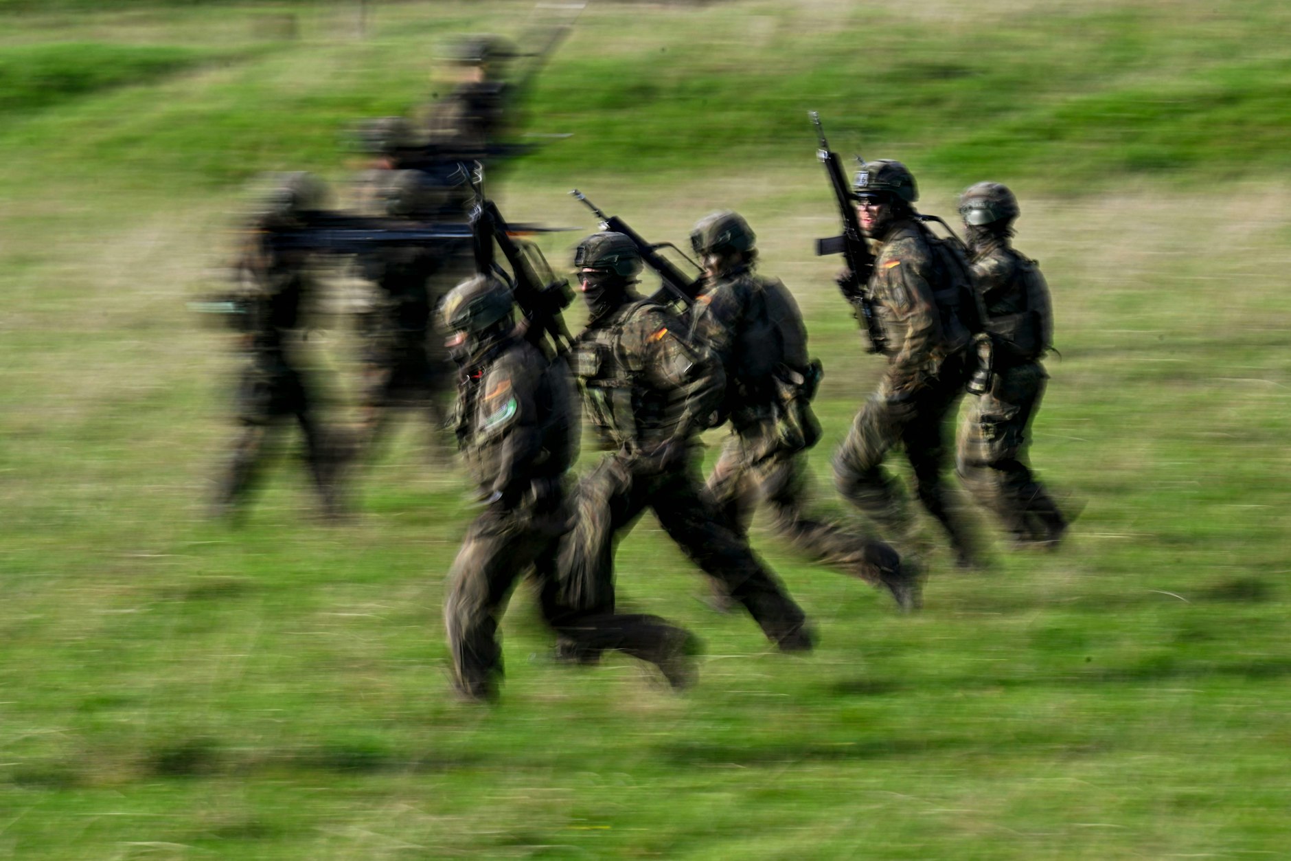 Soldaten während einer Übung.