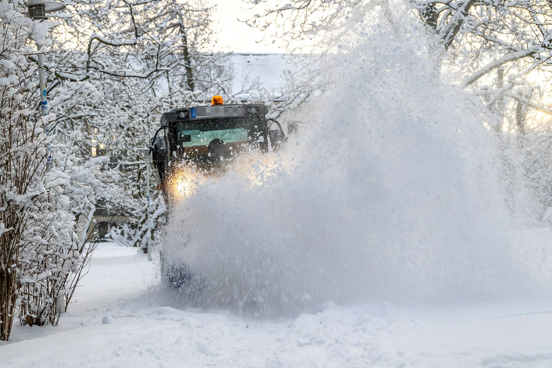 Anfang des Jahres gab es in Berlin einen heftigen Wintereinbruch. Wird die Stadt in diesem Jahr schon im November weiß? Das Wetter zündet jetzt den Frost-Turbo!