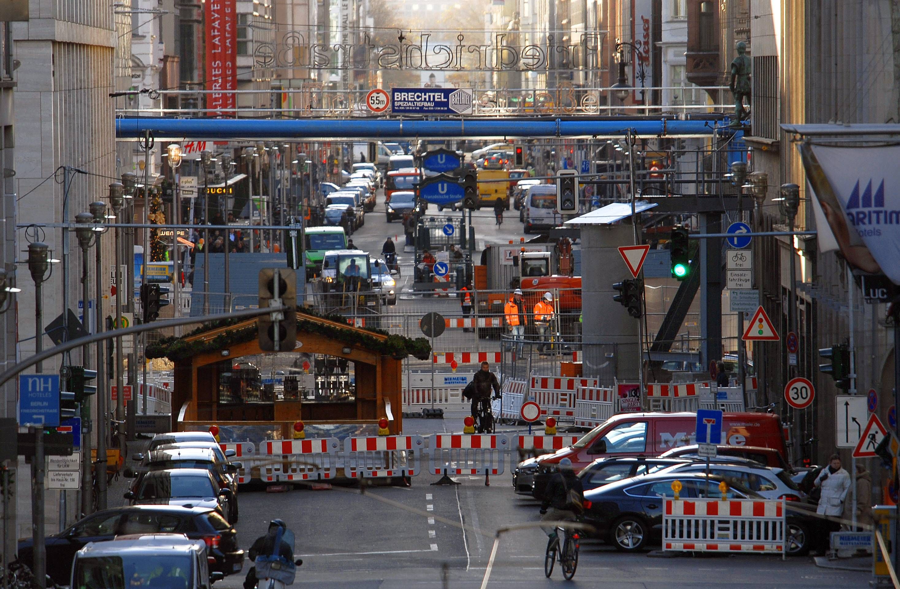 Neues Konzept für Berlins Sorgenstraße: So will der Senat die Friedrichstraße in Mitte wiederbeleben