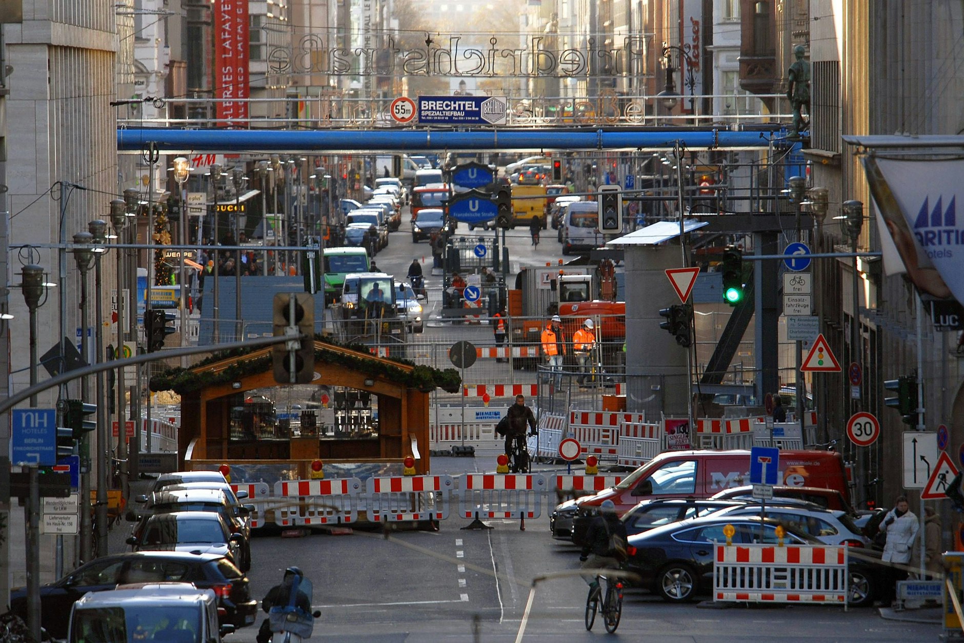 Friedrichstraße: Der Verkehr wird durch Baustellen häufig umgeleitet.