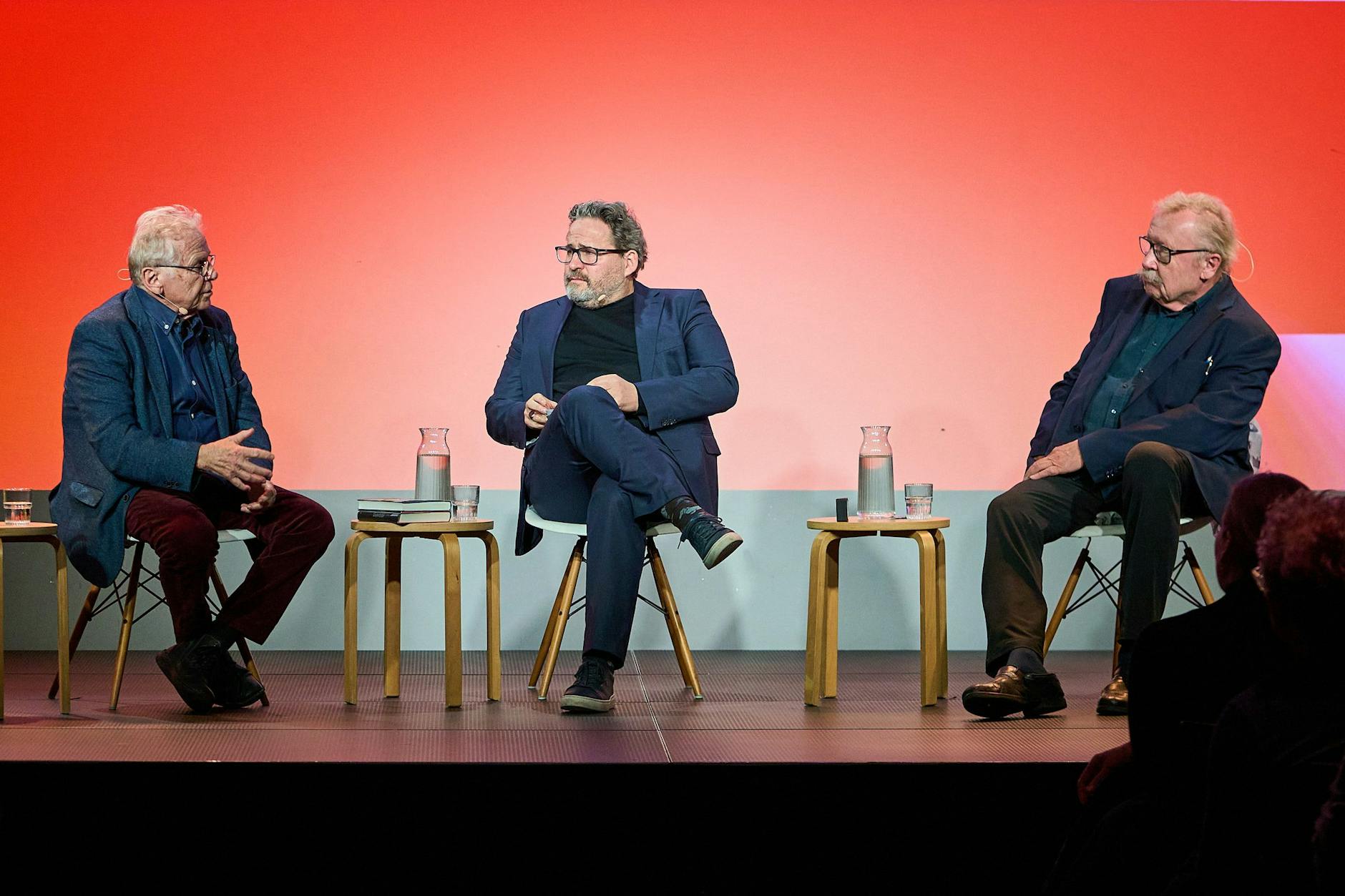 Peter Sloterdijk (l.), Daniel Cohn-Bendit (r.) und in der Mitte der Moderator Wolfram Eilenberger