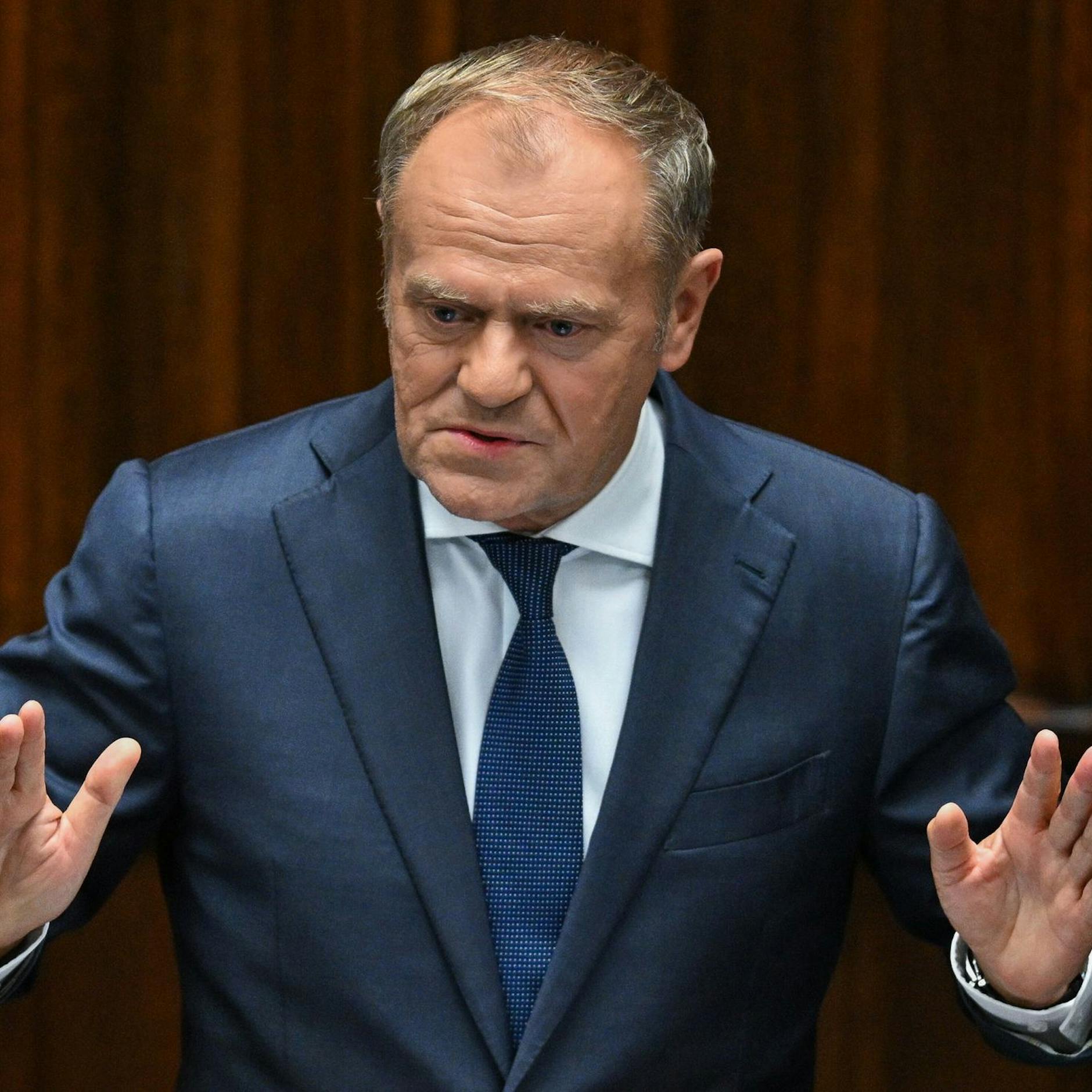 Image - Bahnstrecke in Polen offenbar durch Explosion beschädigt – Tusk spricht von Sabotage