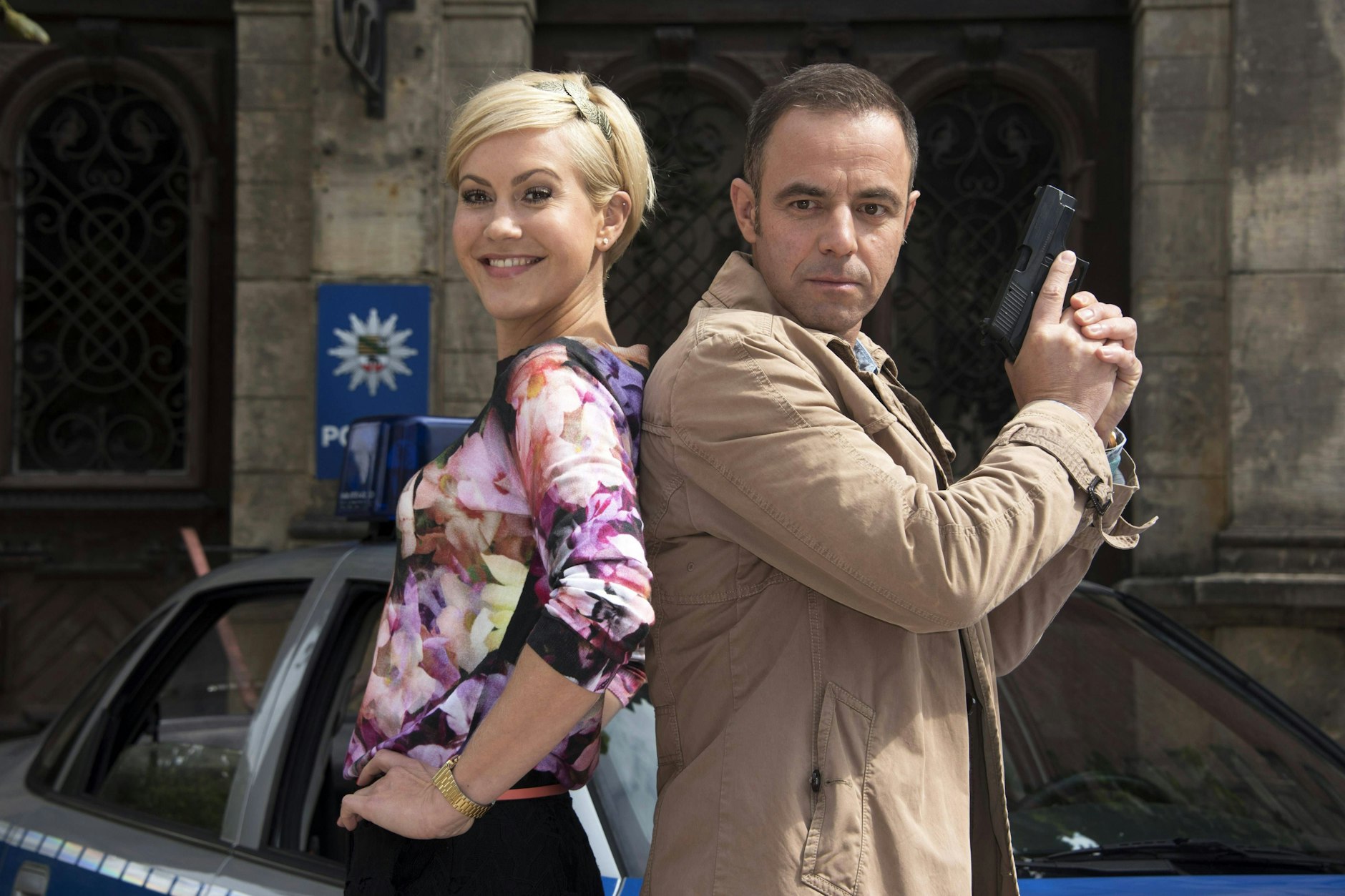 Wolke Hegenbarth und Felix Eitner am Set des Fernsehfilms „Heiter bis tödlich – Alles Klara“ 2015.