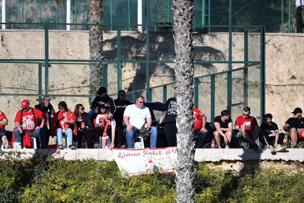 Christstollen statt Dosenbier: Erwartbare Enttäuschung für Fans des 1. FC Union