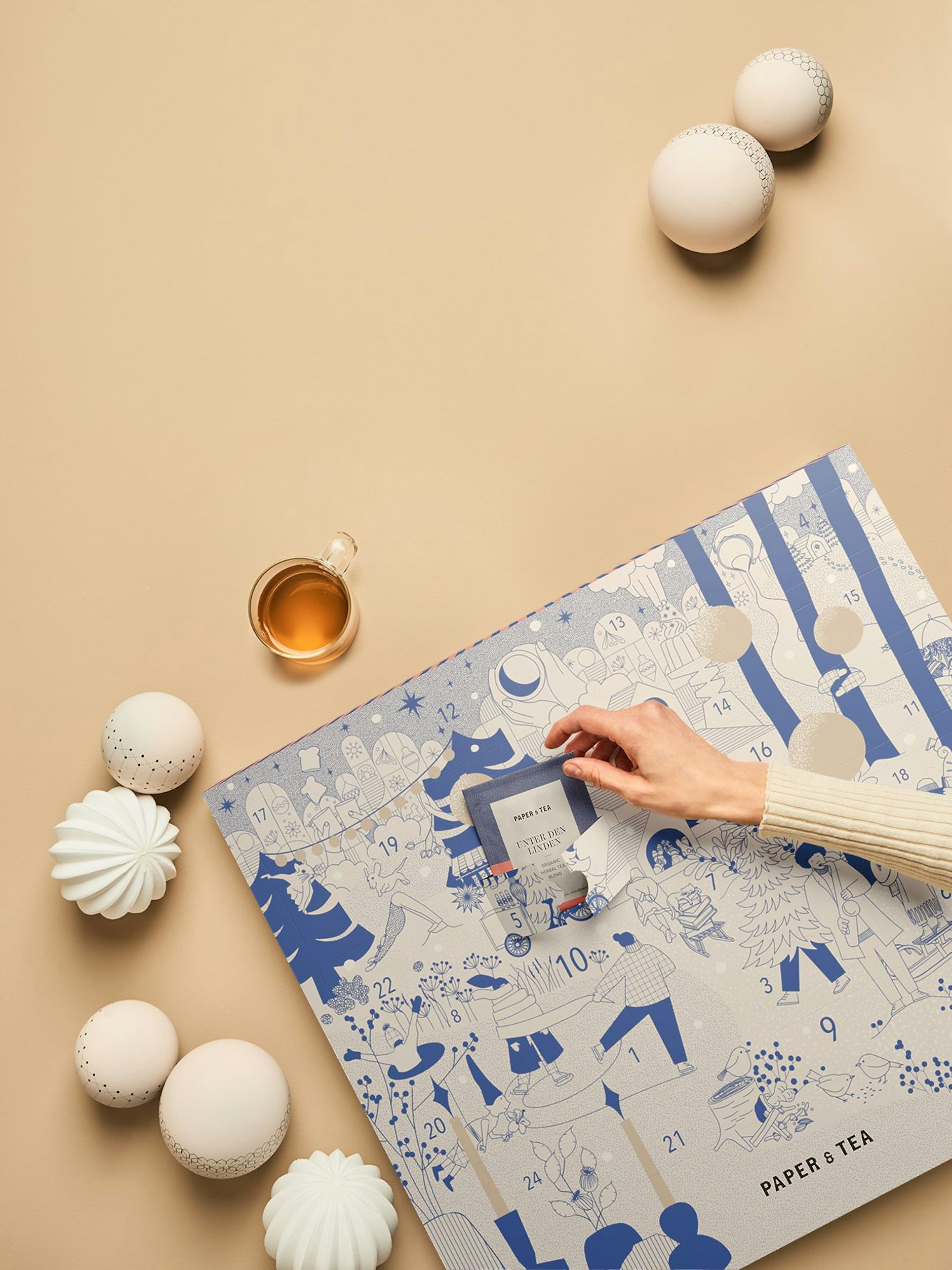 Macht auch äußerlich viel her: der Paper &amp; Tea Adventskalender