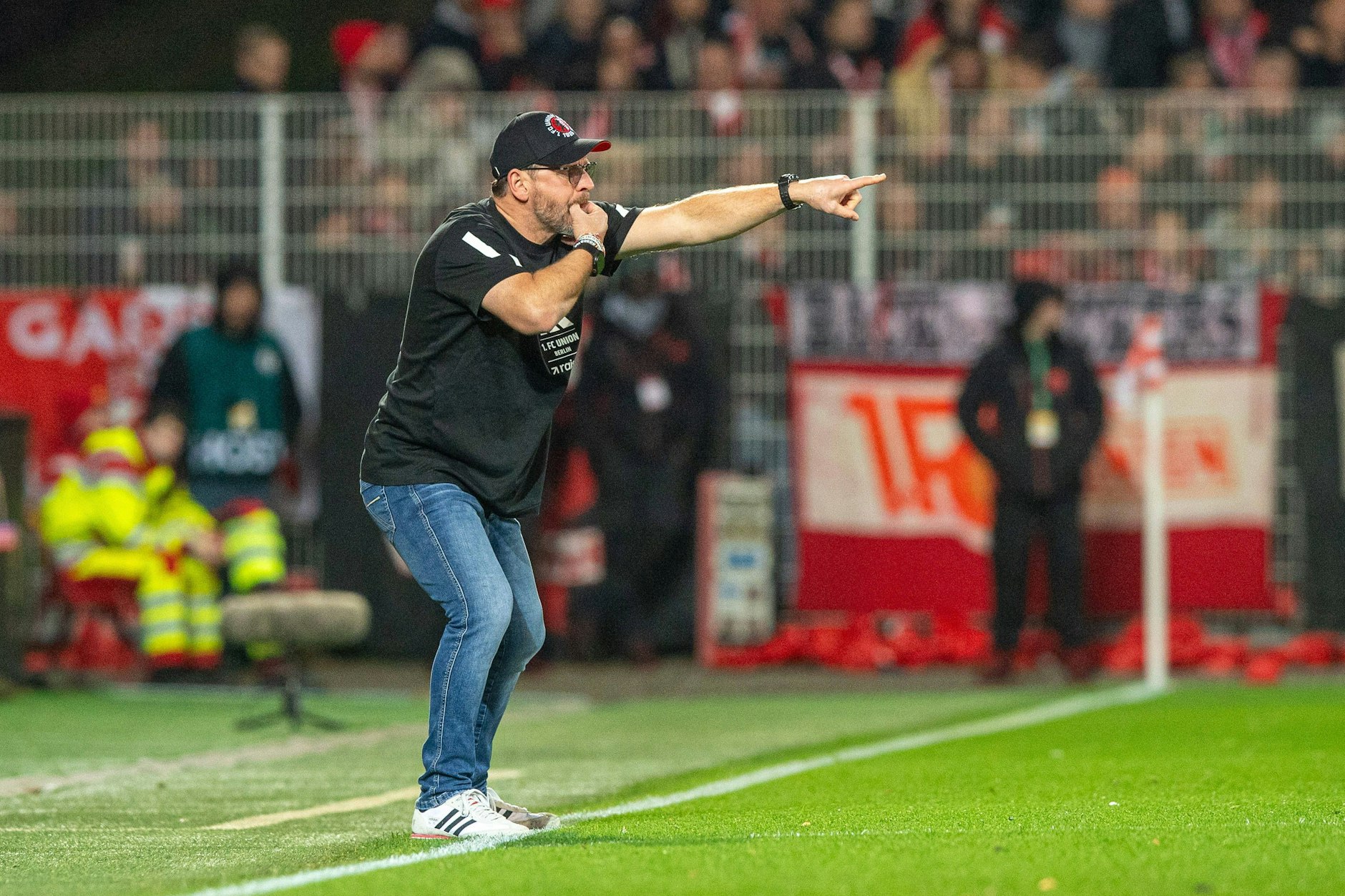 Union-Trainer Steffen Baumgart warnt vor dem FC St. Pauli und brennt gegen die Kiezkicker auf eine Revanche.