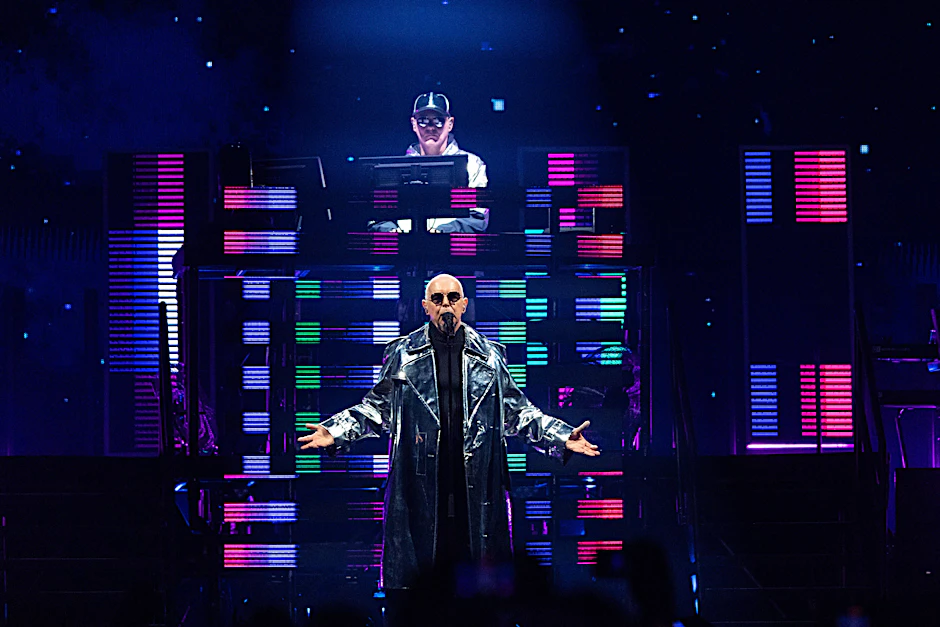 Das britische Electropop-Duo Pet Shop Boys 2023 bei einem Auftritt in Köln